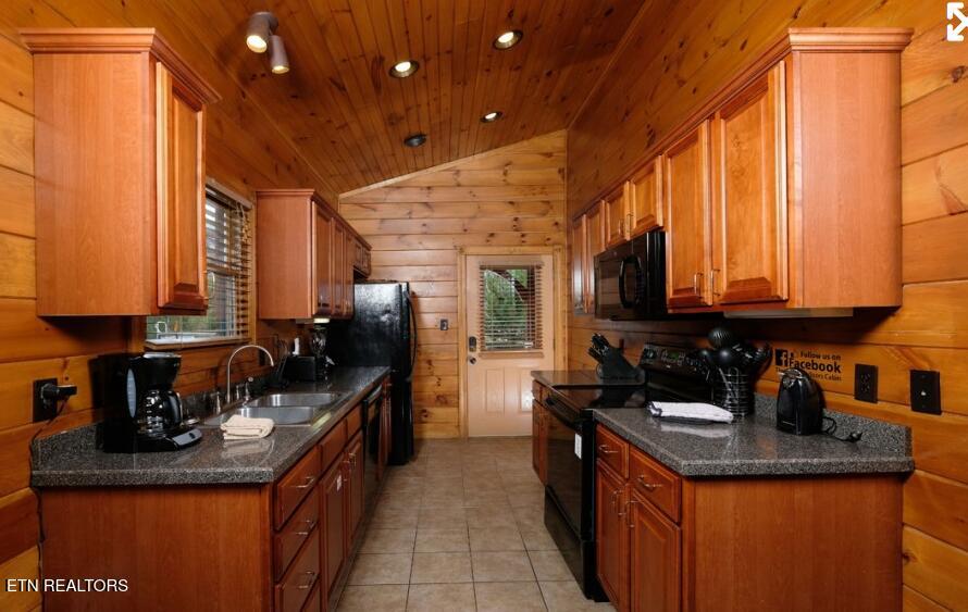 832 Great Smoky Way Gatlinburg TN 37738