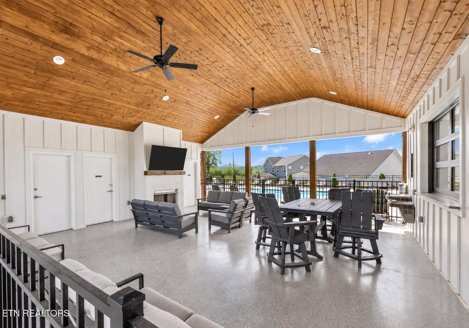 1621 Spring Berry Lane Knoxville TN 37924