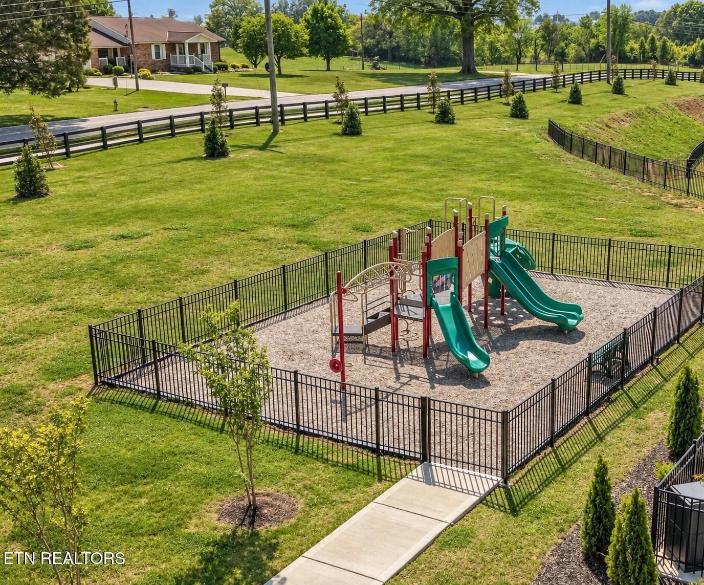 1621 Spring Berry Lane Knoxville TN 37924