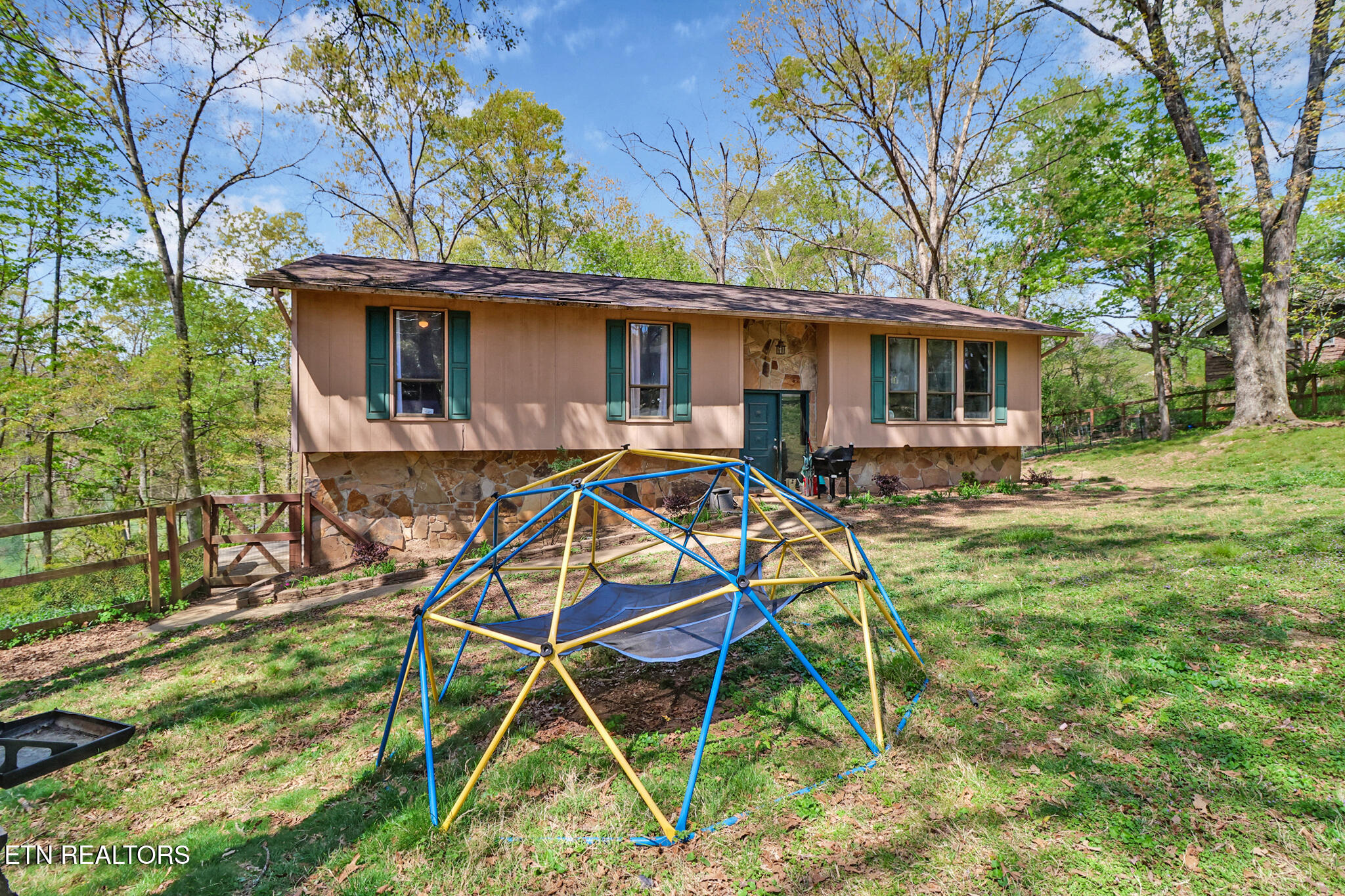 703 Crestview Drive Rockwood TN 37854