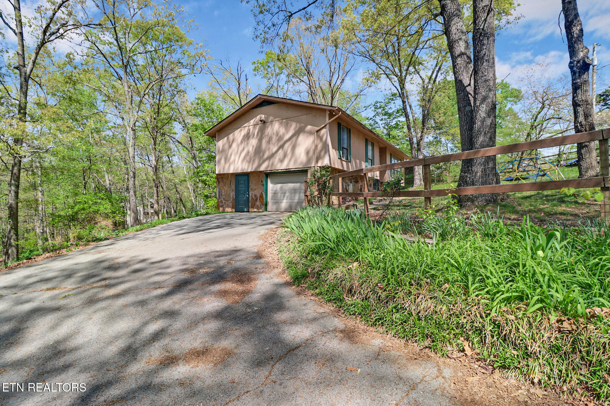 703 Crestview Drive Rockwood TN 37854