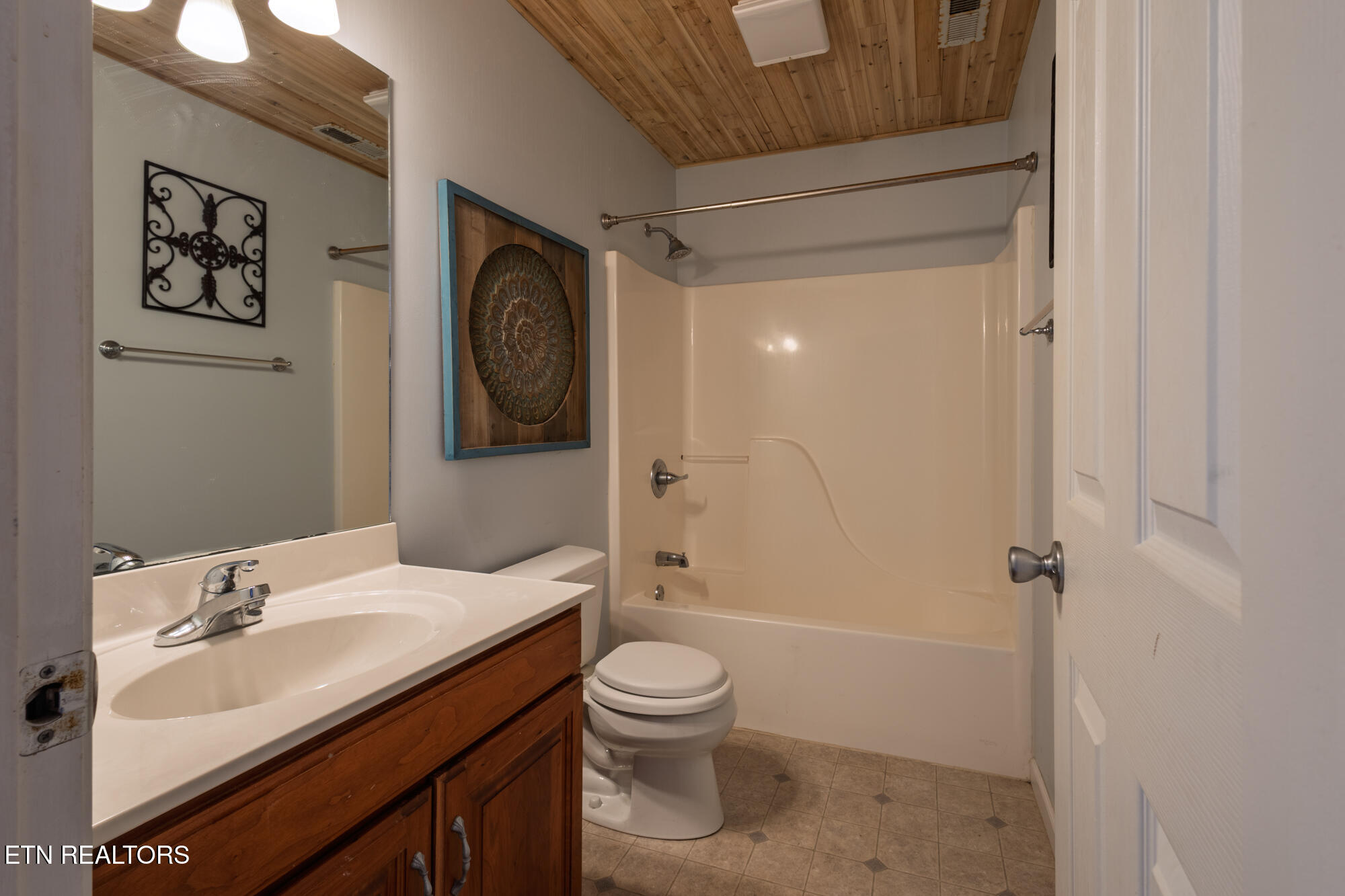 582 Mountain Drive Gatlinburg TN 37738