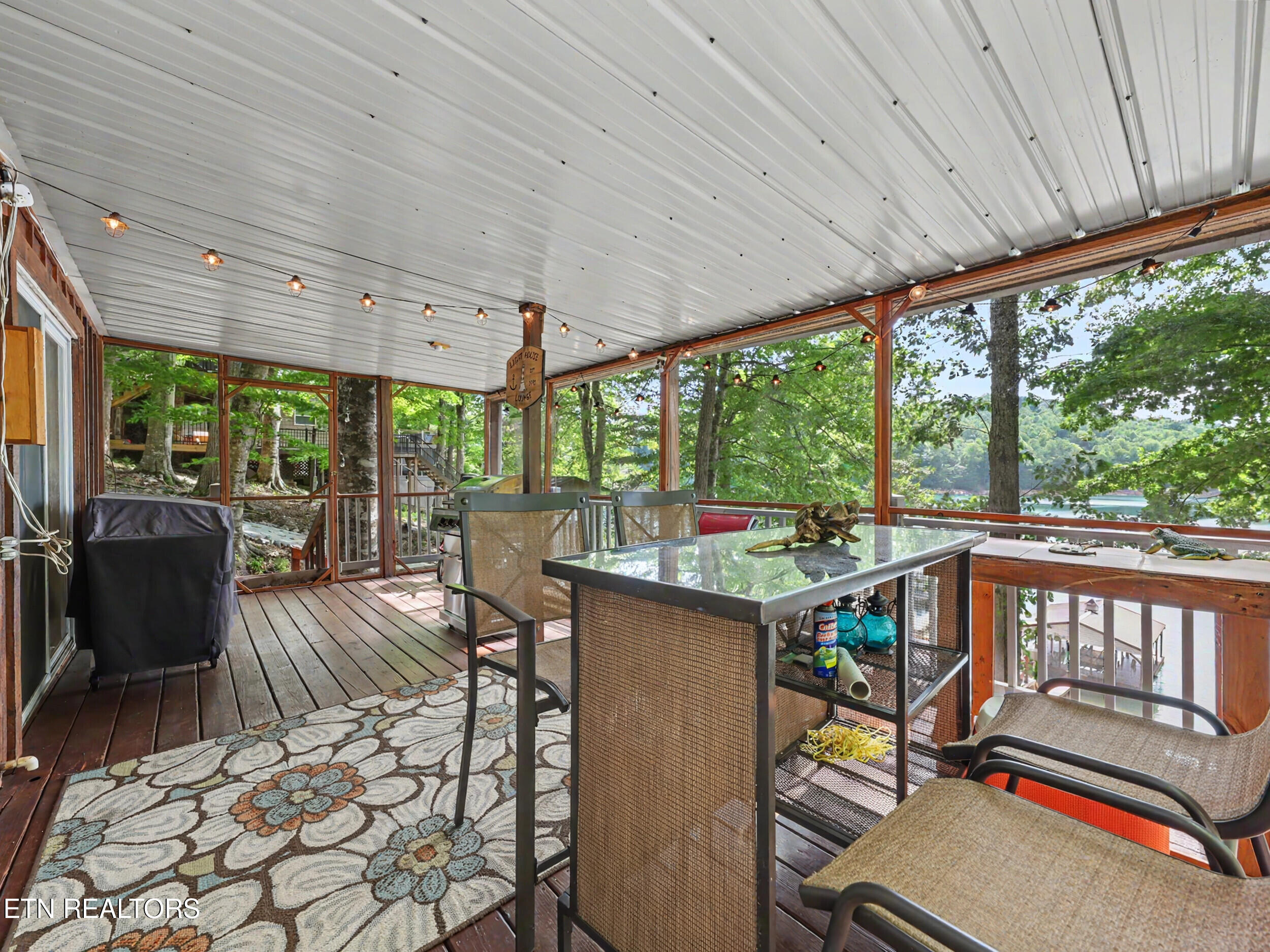 949 Flat Hollow Marina Road Speedwell TN 37870