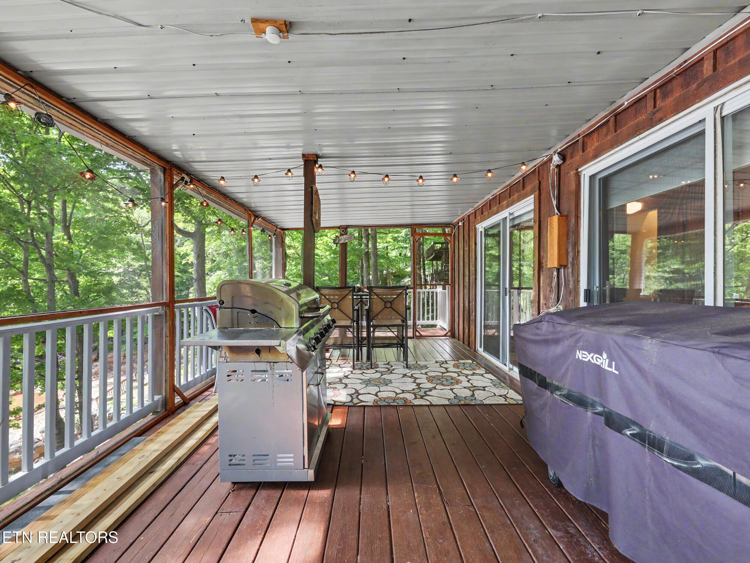 949 Flat Hollow Marina Road Speedwell TN 37870