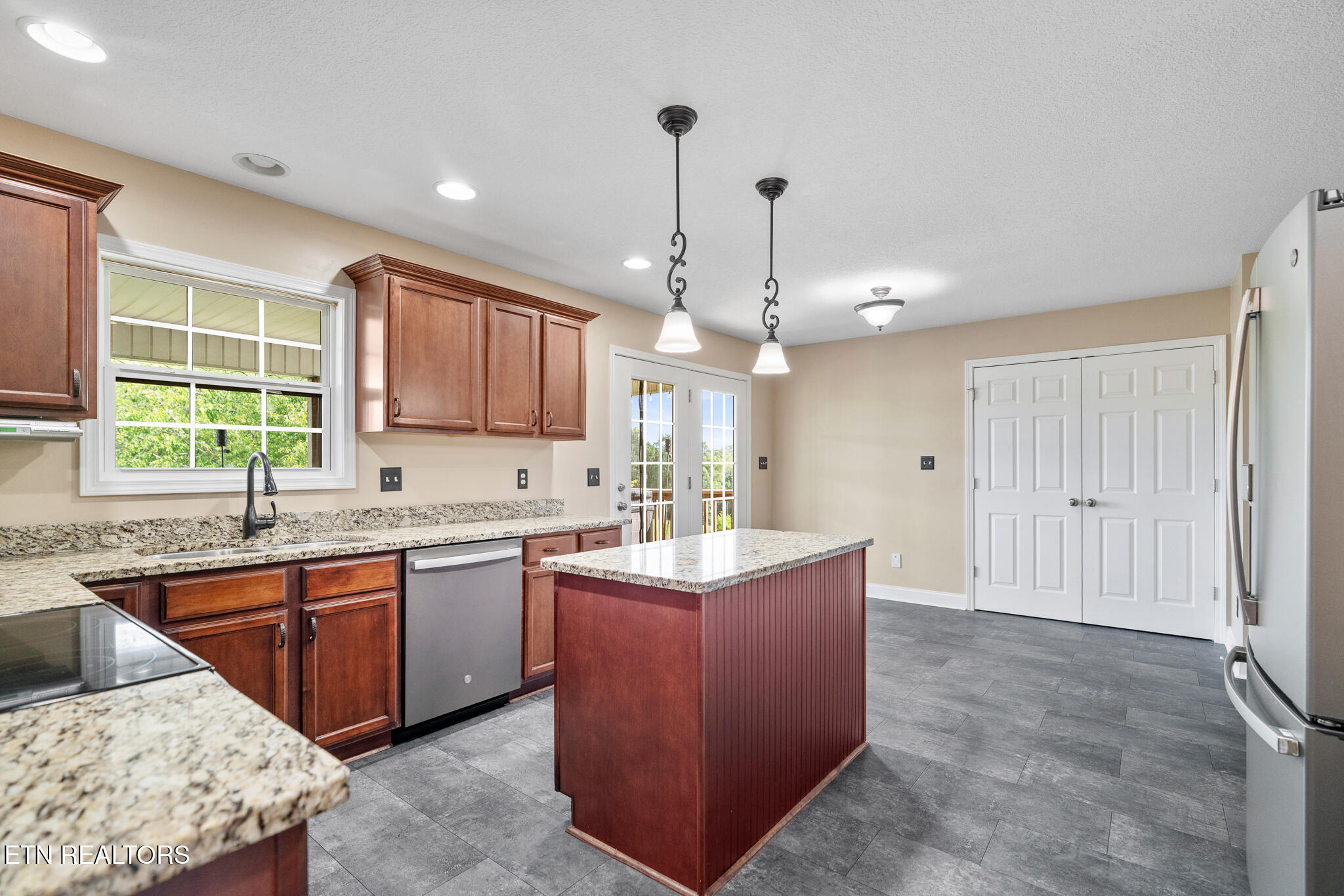 237 Ridgefield Drive Maryville TN 37804