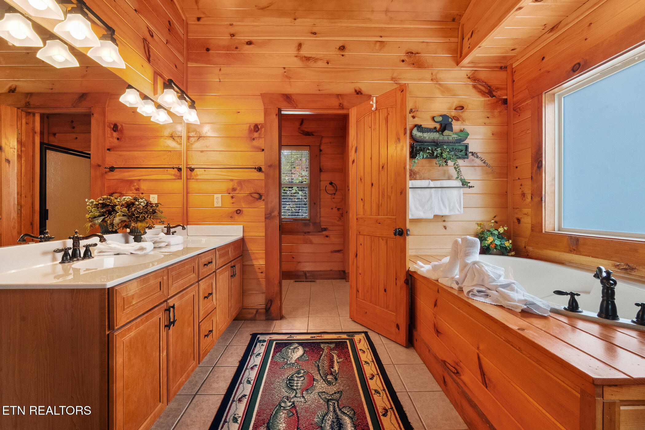 1716 Smoky Hills Drive Gatlinburg TN 37738