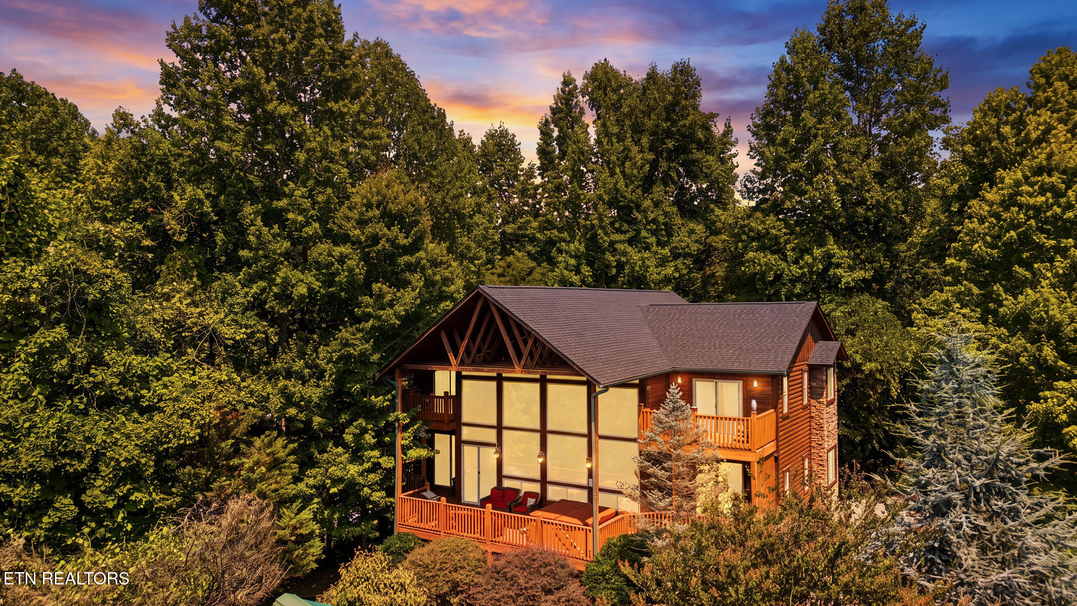 1716 Smoky Hills Drive Gatlinburg TN 37738
