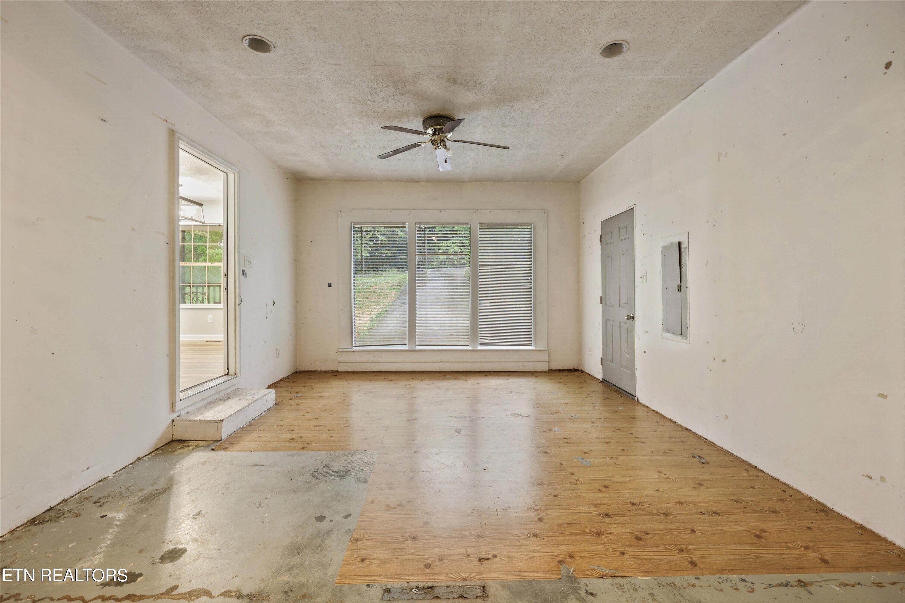 8002 Hill Road Knoxville TN 37938