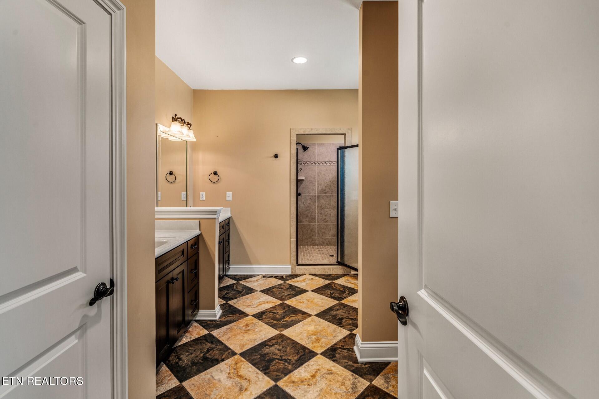 123 Eladi Trail Vonore TN 37885