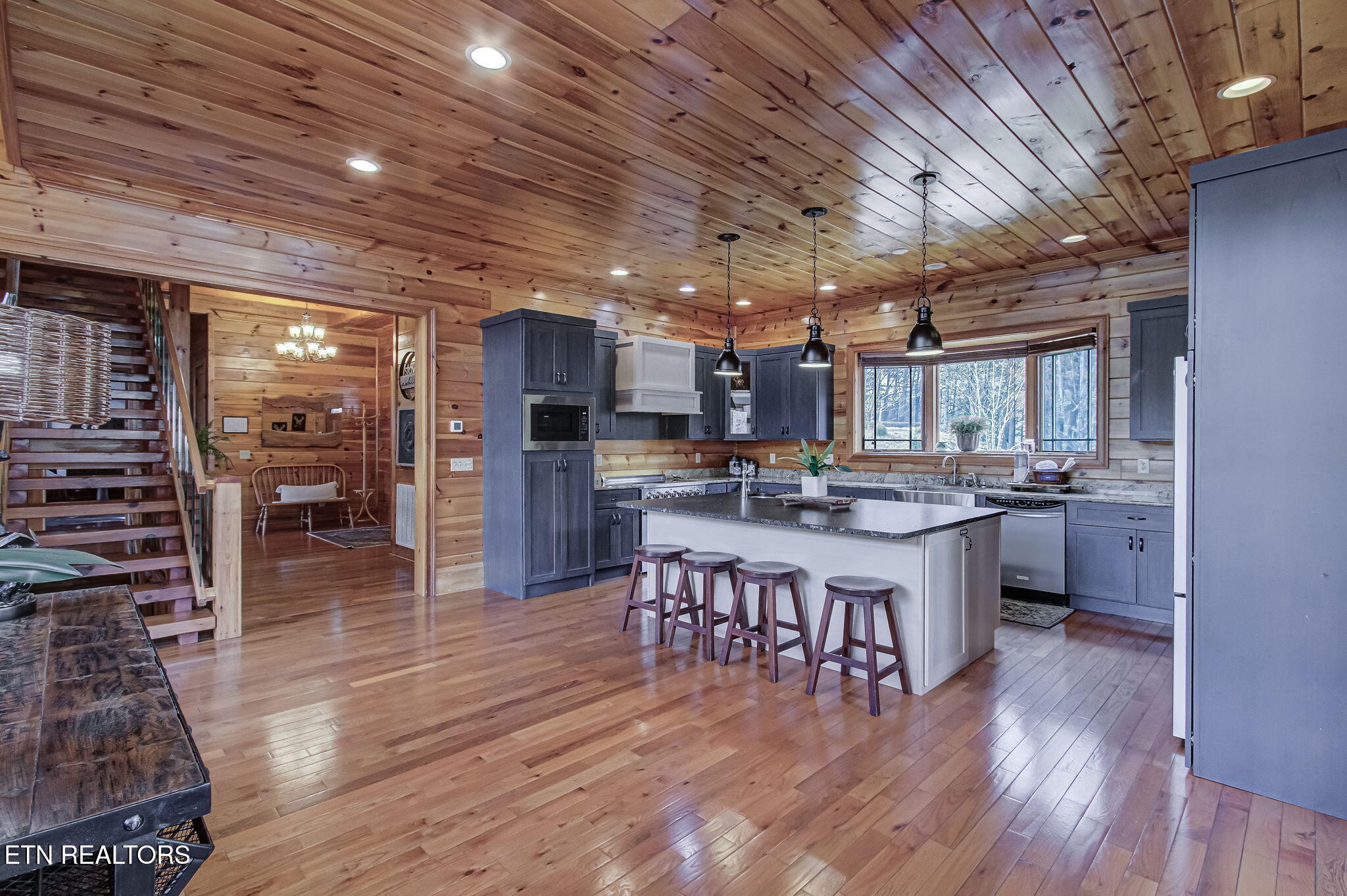3385 Birds Creek Road Sevierville TN 37876