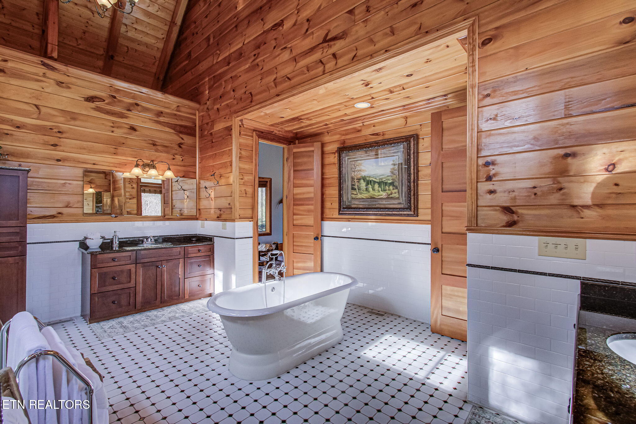 3385 Birds Creek Road Sevierville TN 37876