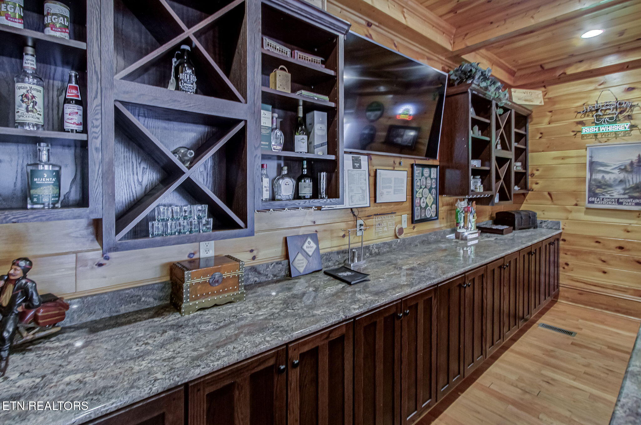 3385 Birds Creek Road Sevierville TN 37876