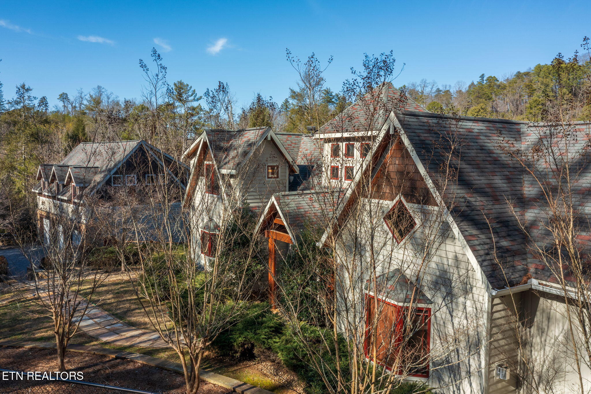3385 Birds Creek Road Sevierville TN 37876