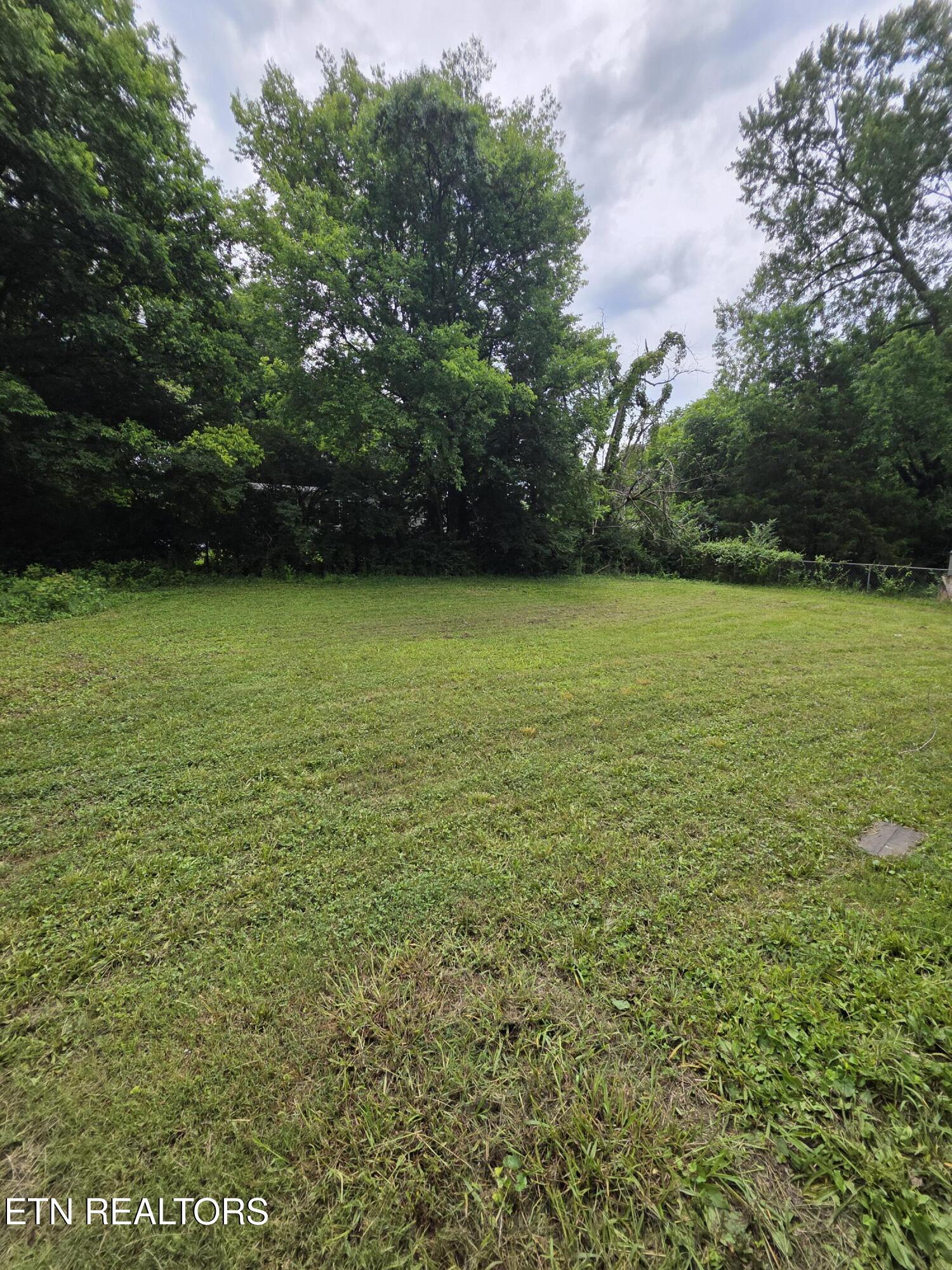 2204 Bradshaw Garden Road Knoxville TN 37912