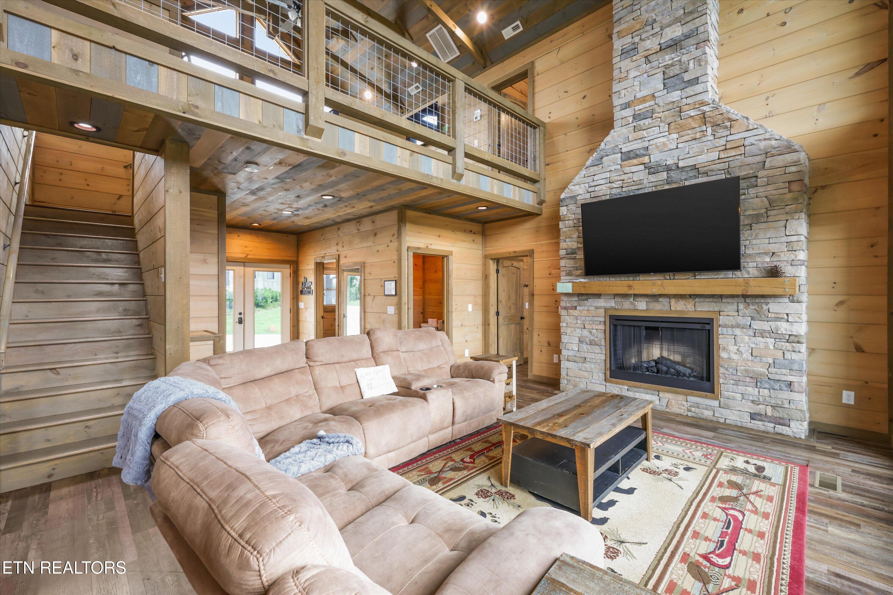 912 Piney Butt Way Gatlinburg TN 37738