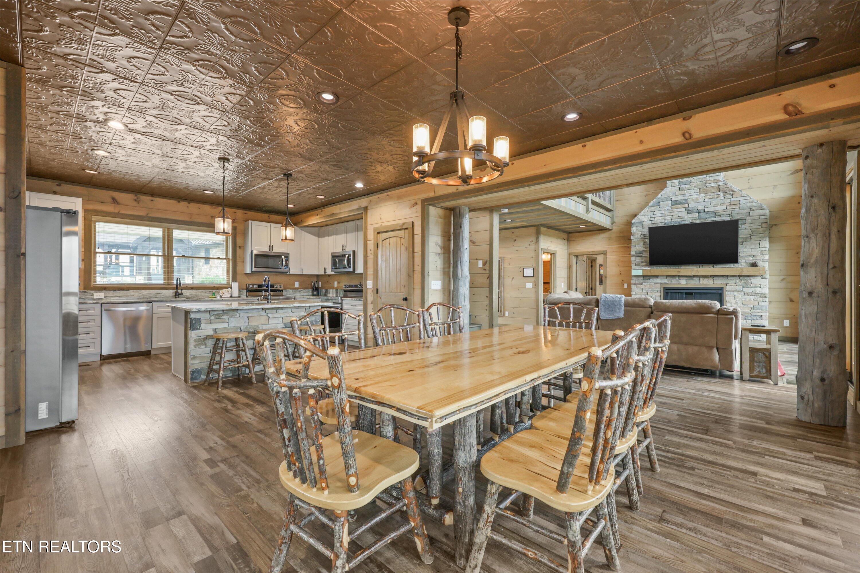 912 Piney Butt Way Gatlinburg TN 37738