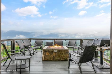 912 Piney Butt Way Gatlinburg TN 37738