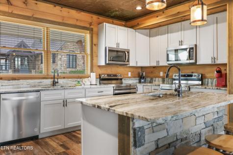 912 Piney Butt Way Gatlinburg TN 37738
