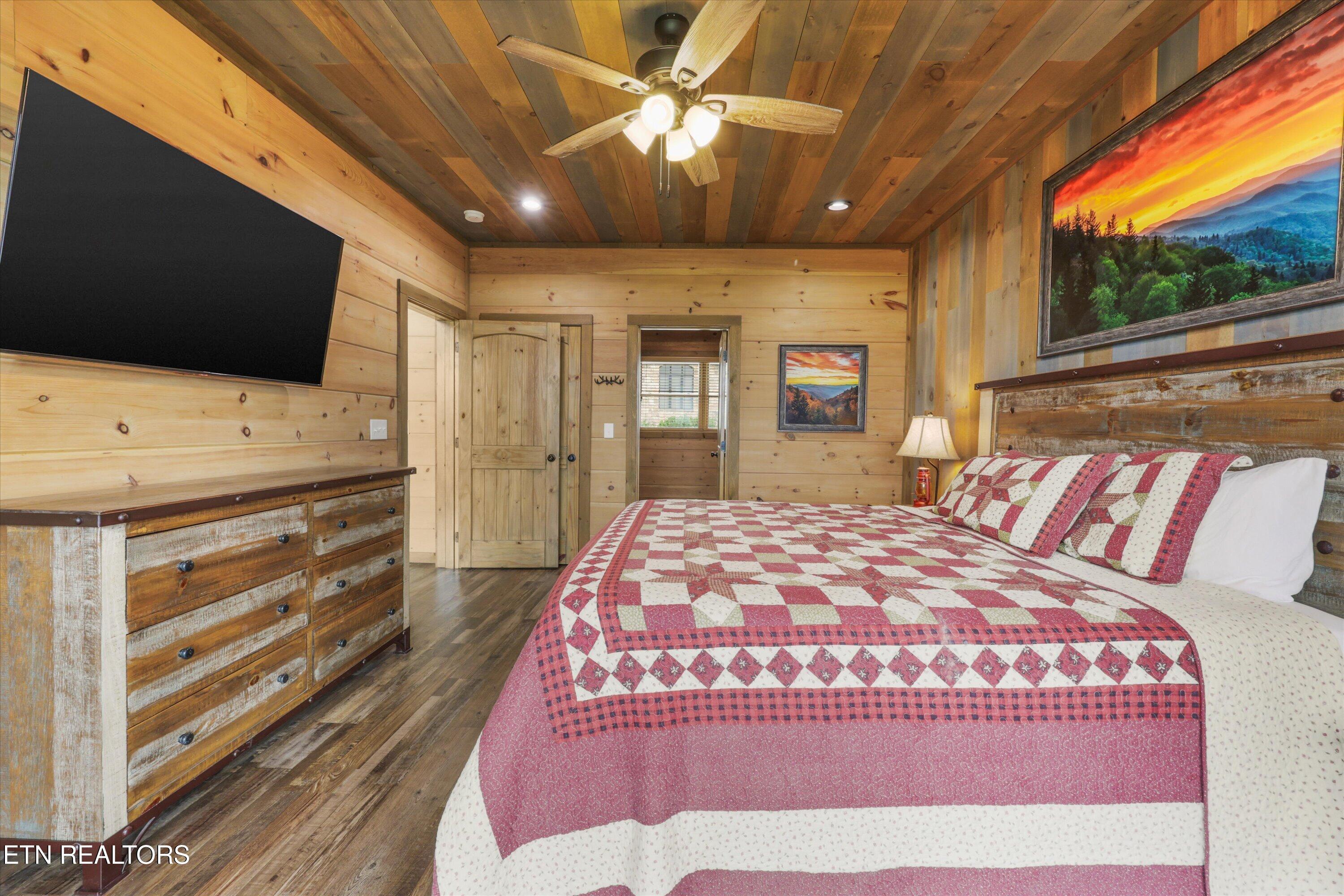 912 Piney Butt Way Gatlinburg TN 37738