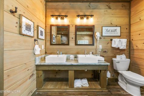 912 Piney Butt Way Gatlinburg TN 37738