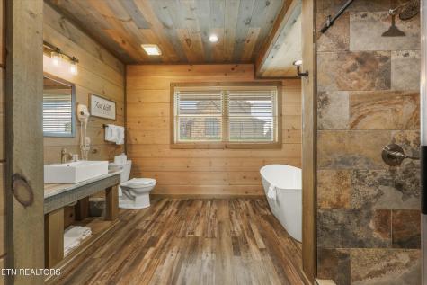 912 Piney Butt Way Gatlinburg TN 37738