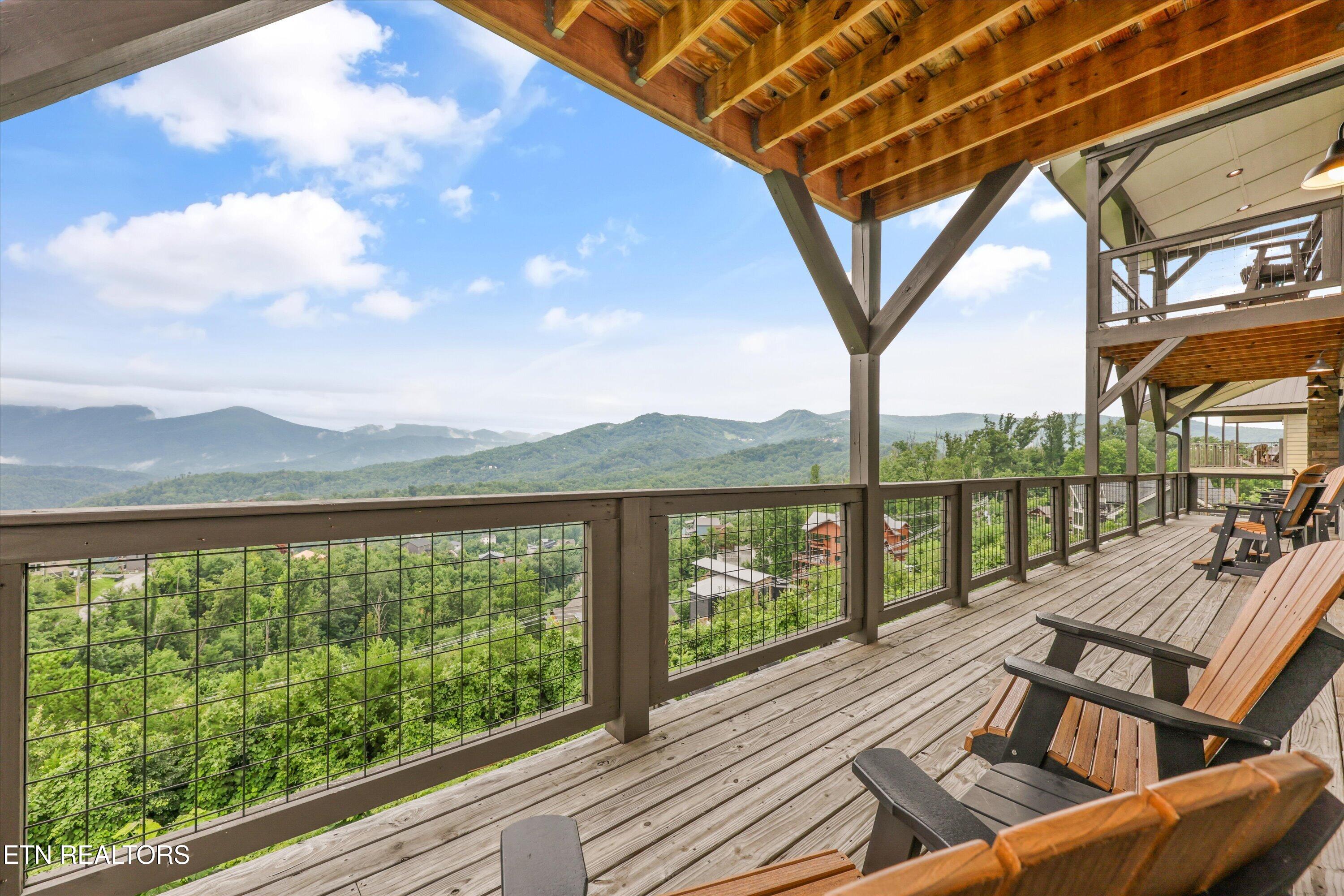 912 Piney Butt Way Gatlinburg TN 37738