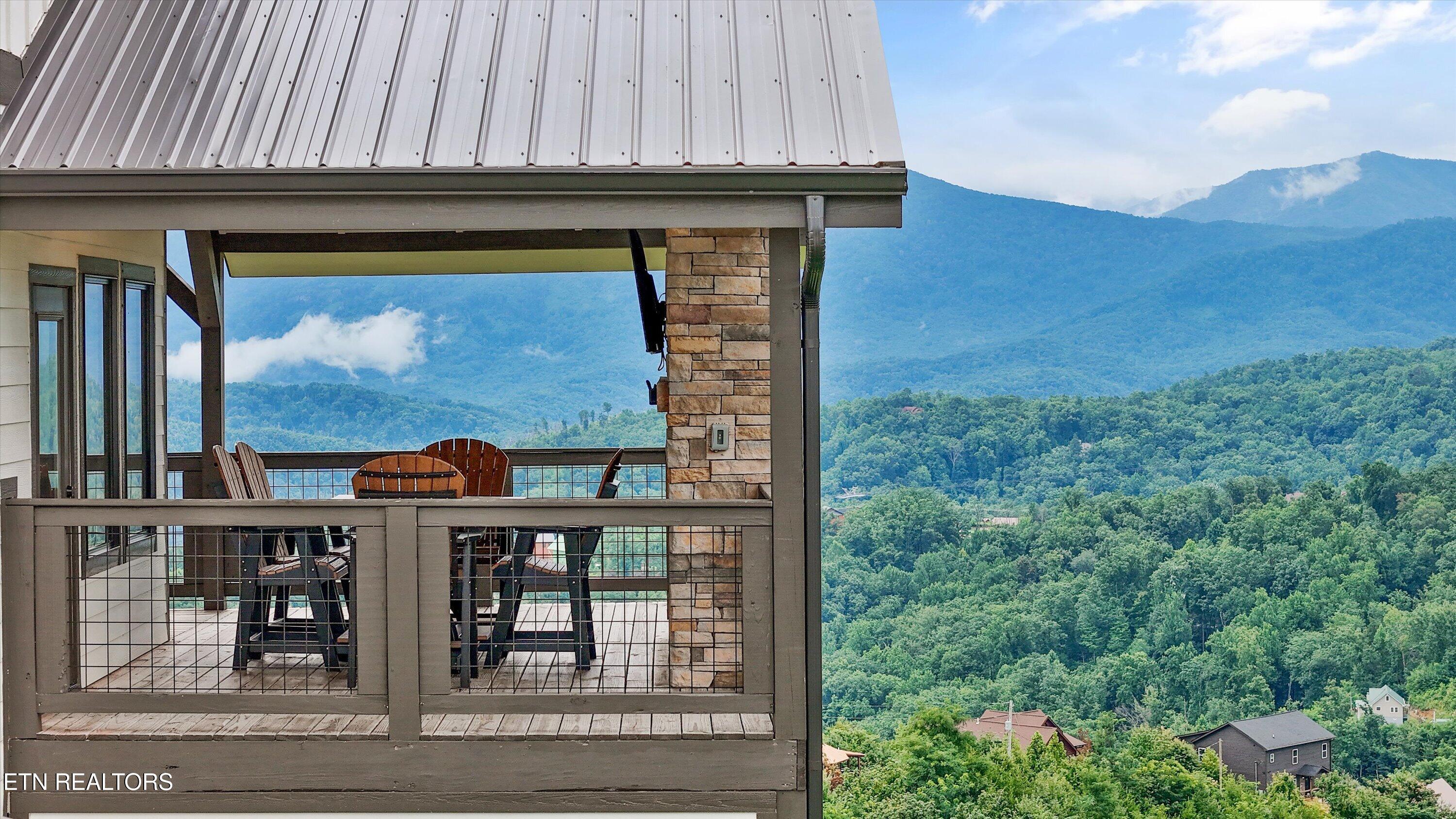 912 Piney Butt Way Gatlinburg TN 37738