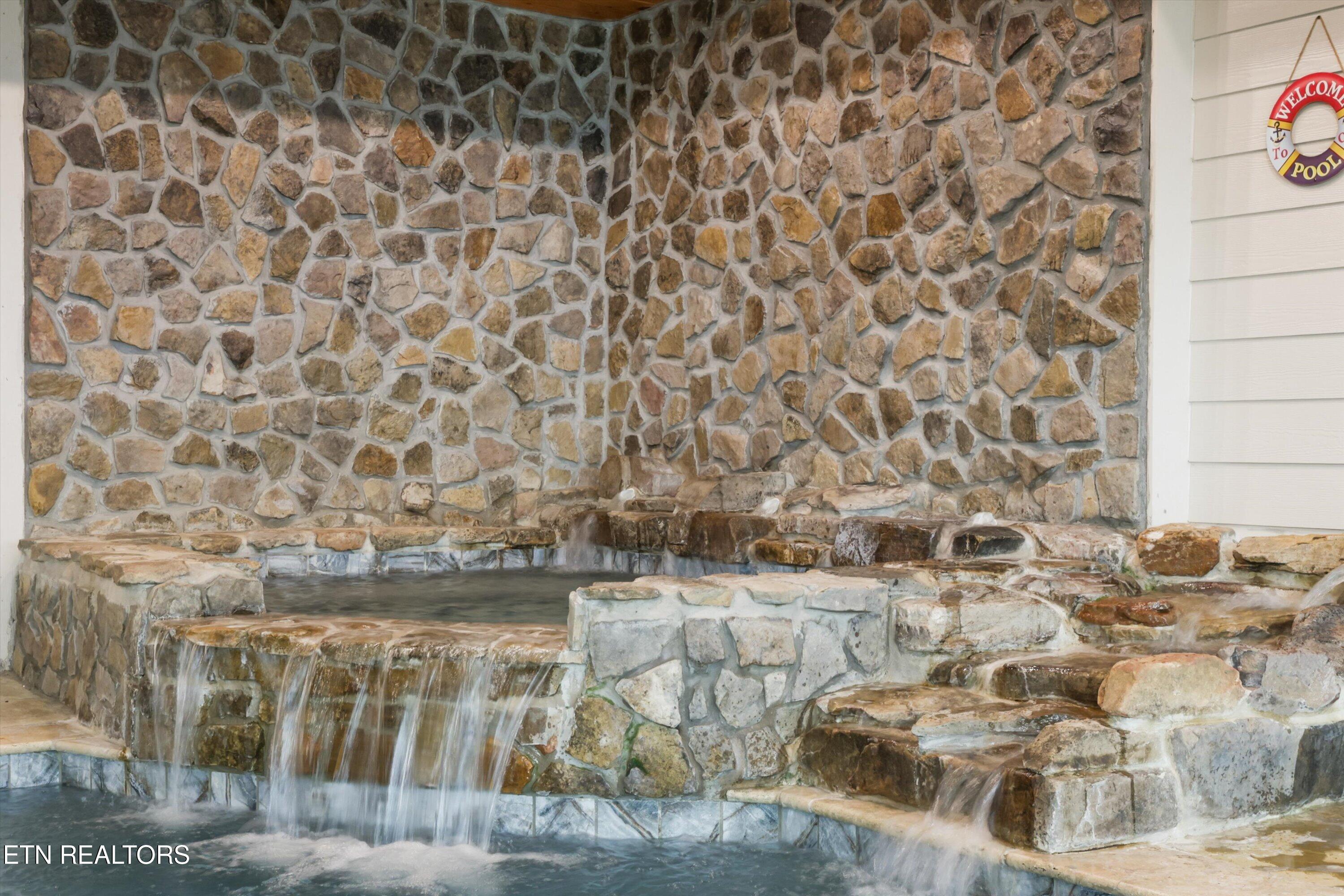 912 Piney Butt Way Gatlinburg TN 37738