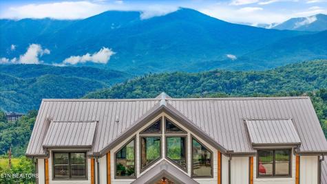 912 Piney Butt Way Gatlinburg TN 37738