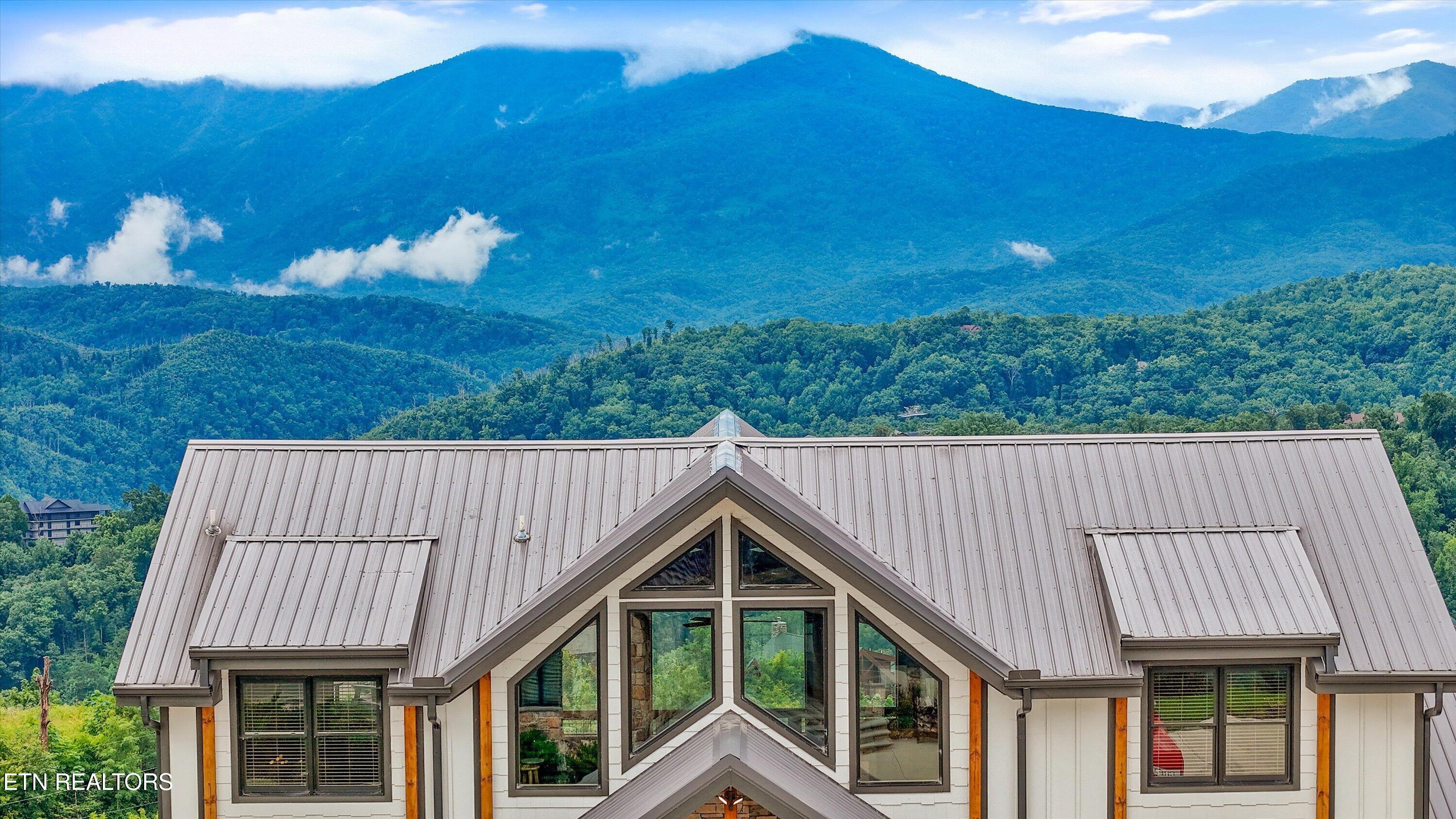 912 Piney Butt Way Gatlinburg TN 37738