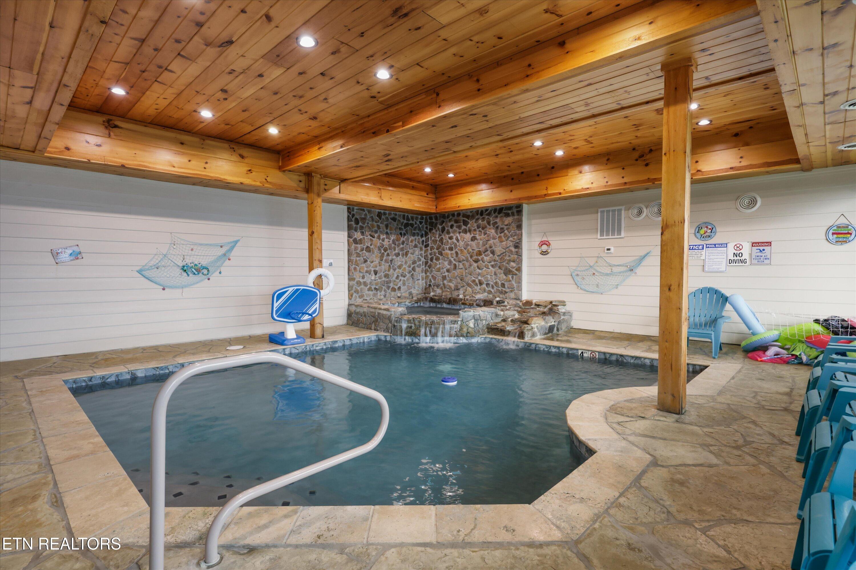 912 Piney Butt Way Gatlinburg TN 37738