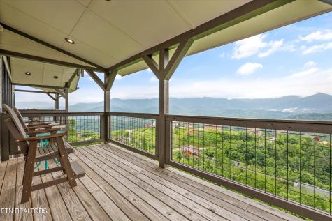 912 Piney Butt Way Gatlinburg TN 37738