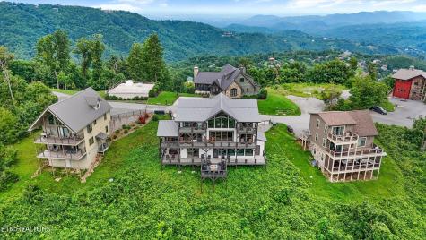 912 Piney Butt Way Gatlinburg TN 37738