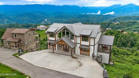 912 Piney Butt Way Gatlinburg TN 37738