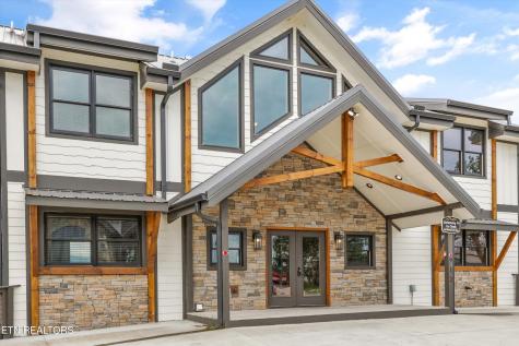912 Piney Butt Way Gatlinburg TN 37738
