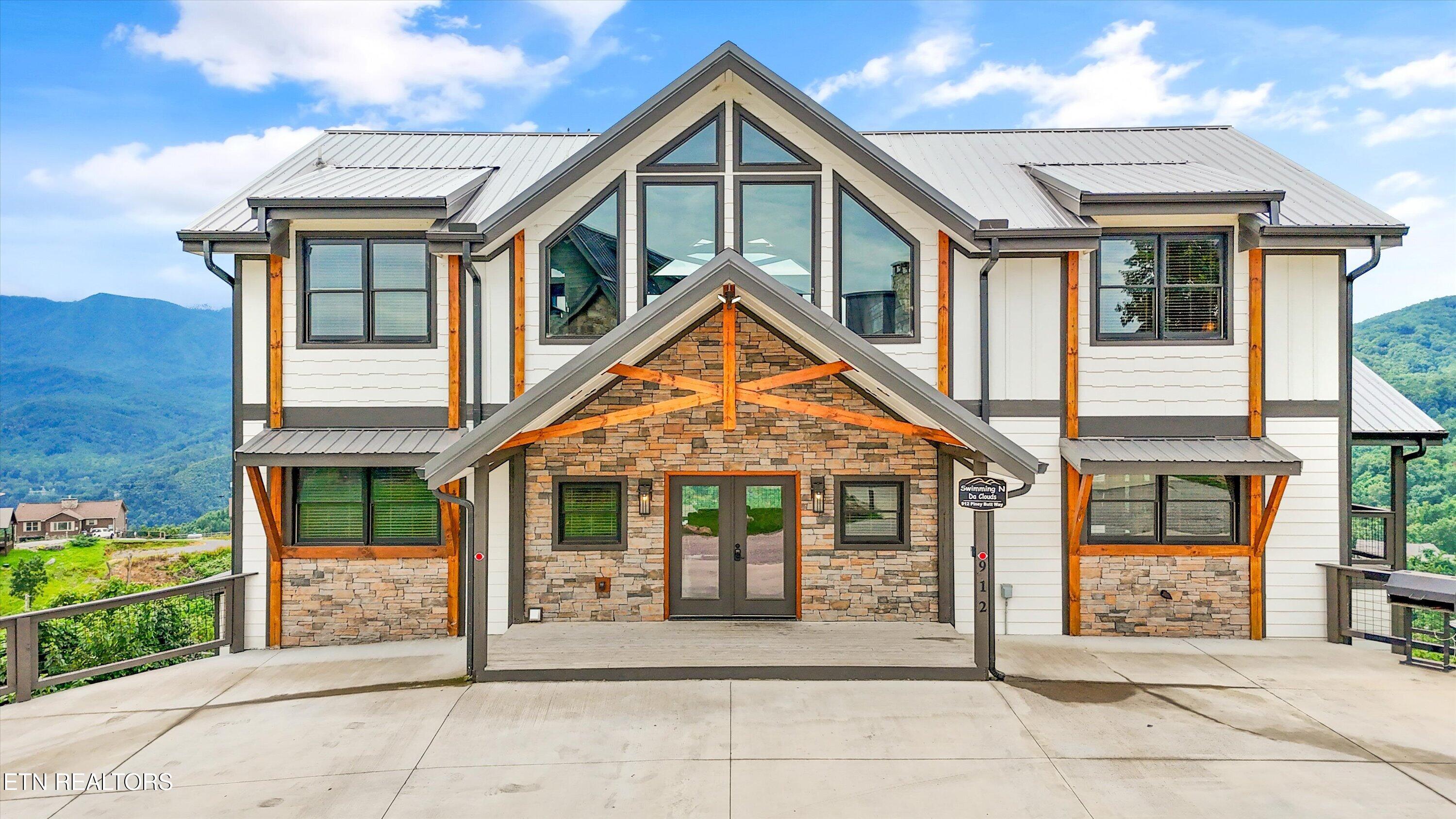 912 Piney Butt Way Gatlinburg TN 37738