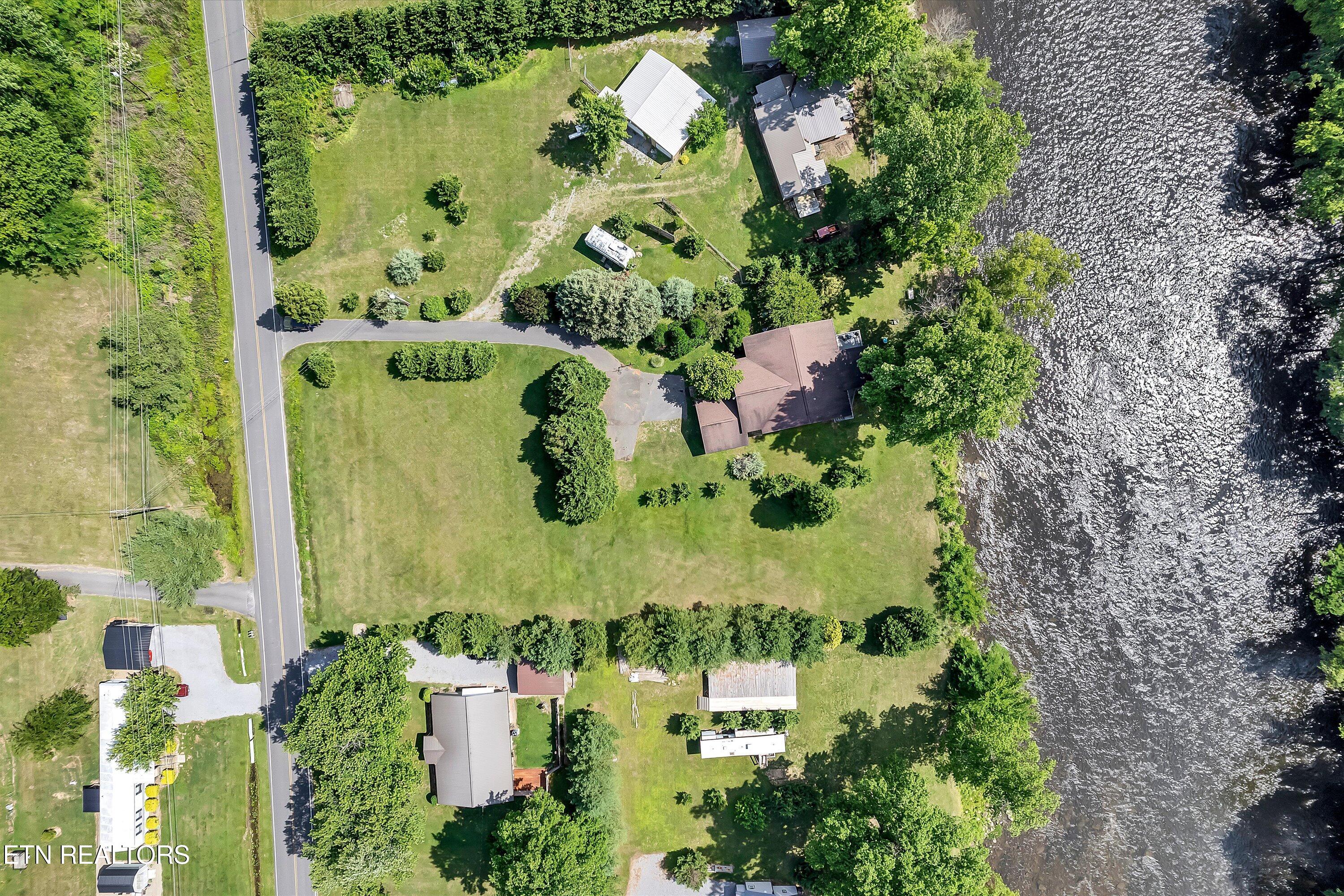 2259 Hartford Road Cosby TN 37722