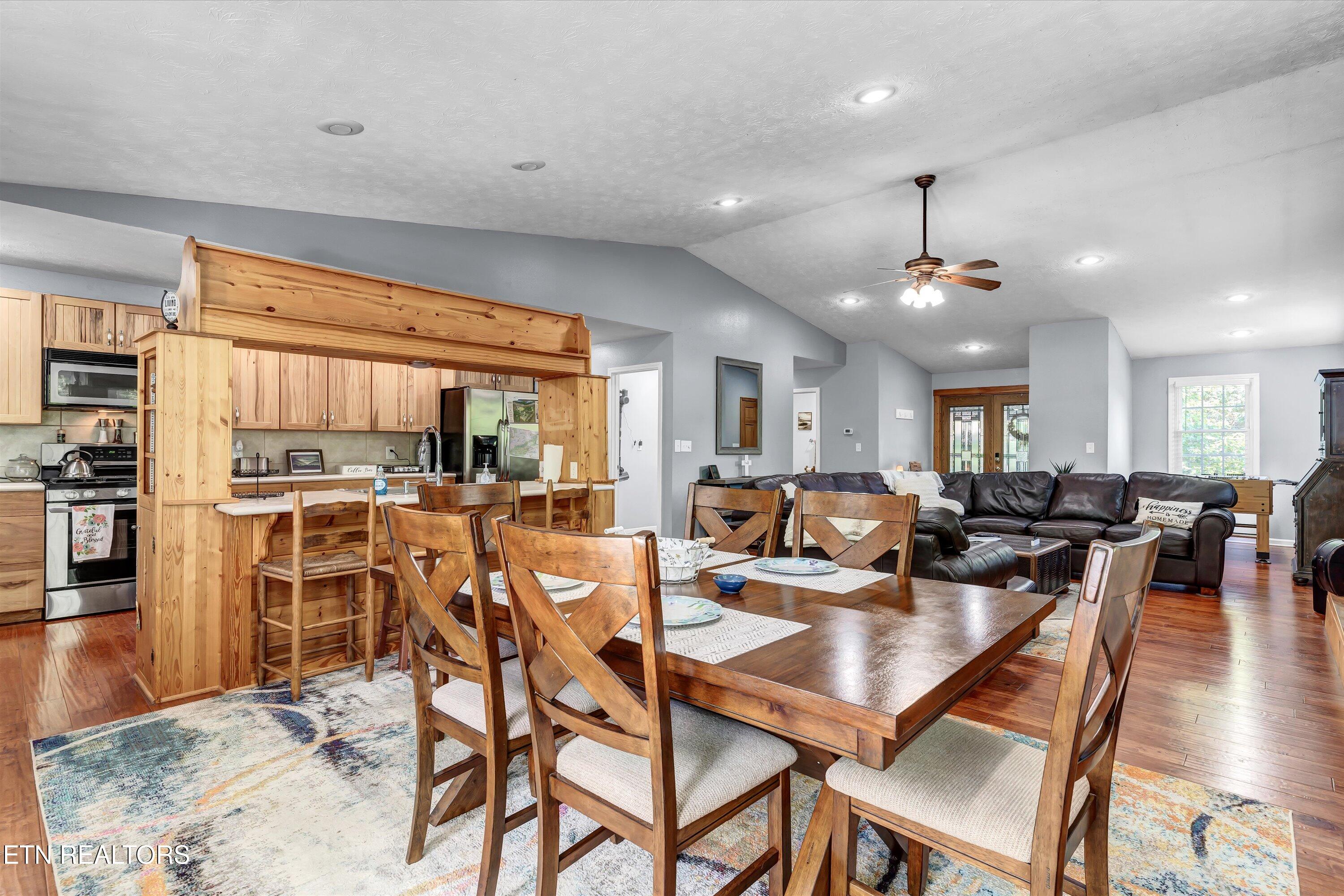 2259 Hartford Road Cosby TN 37722