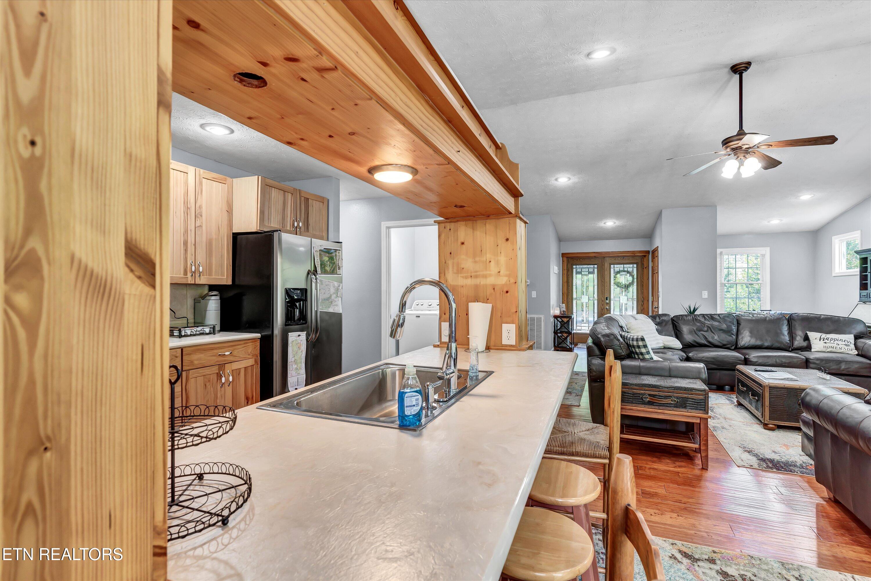2259 Hartford Road Cosby TN 37722