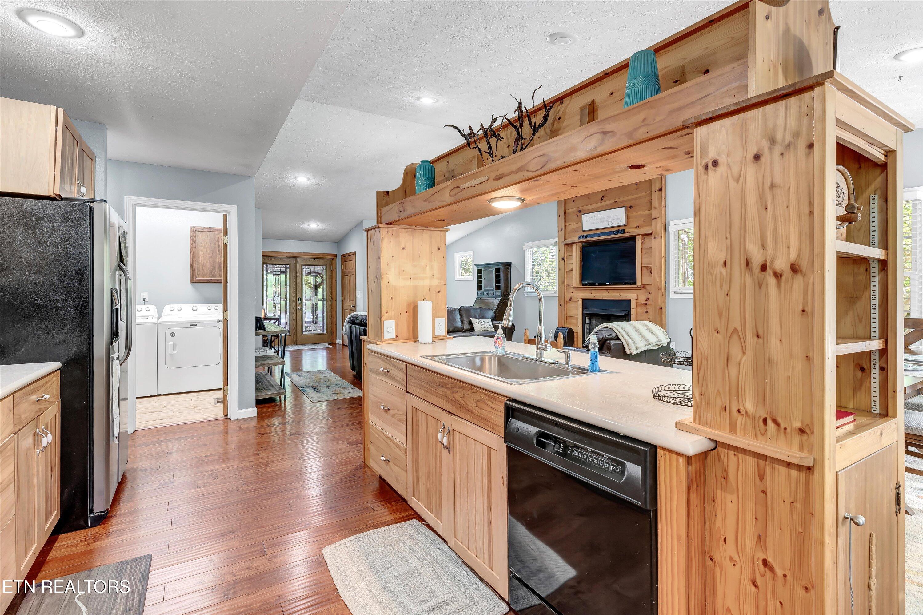 2259 Hartford Road Cosby TN 37722