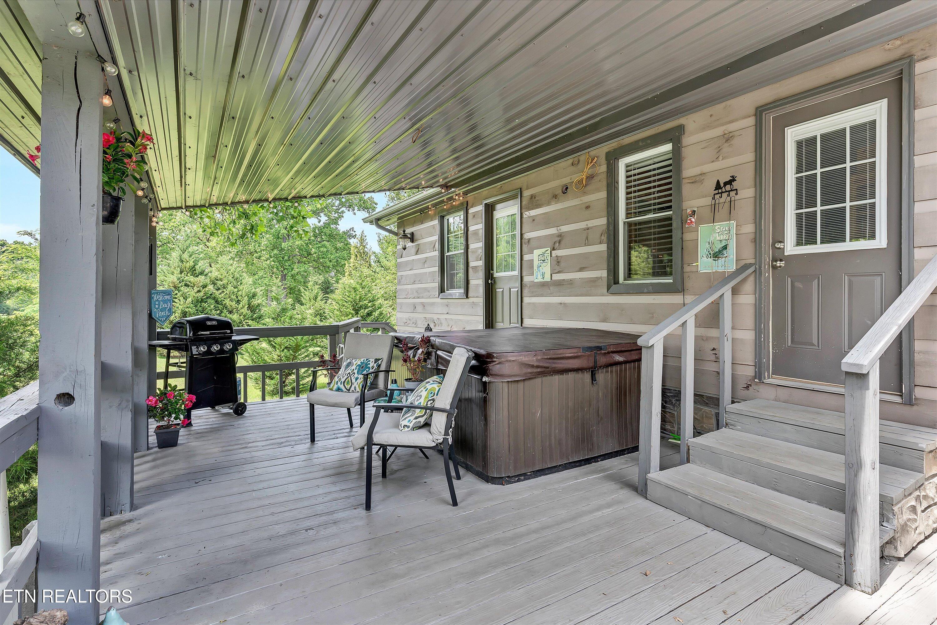 2259 Hartford Road Cosby TN 37722