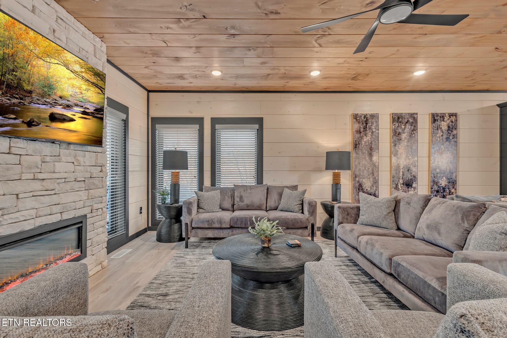 364 Rambling Creek Way Sevierville TN 37862