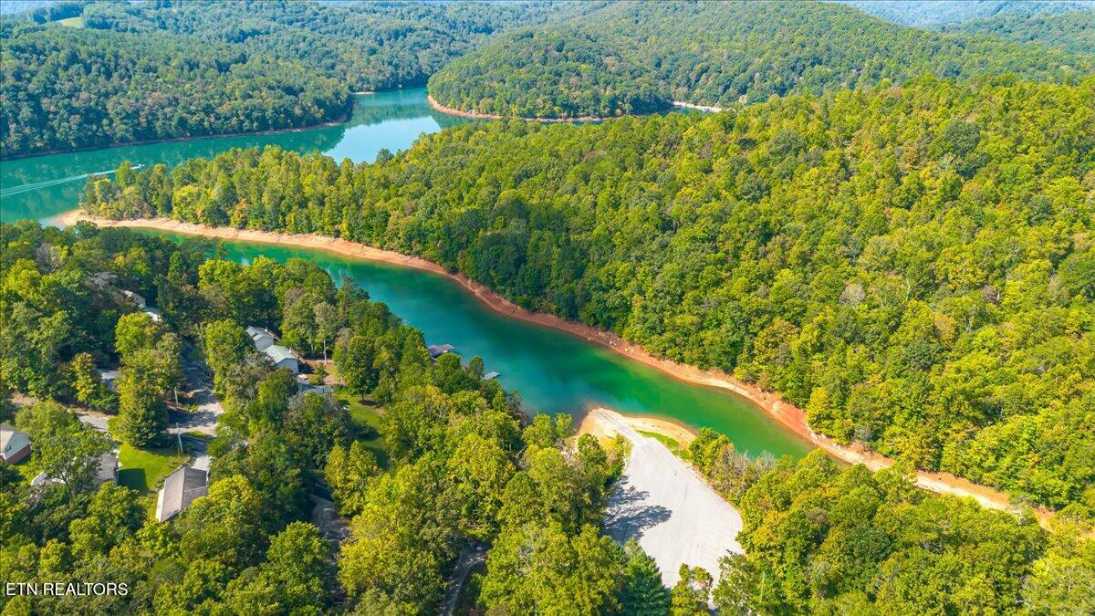 804 Pine Hollow Road Jacksboro TN 37757