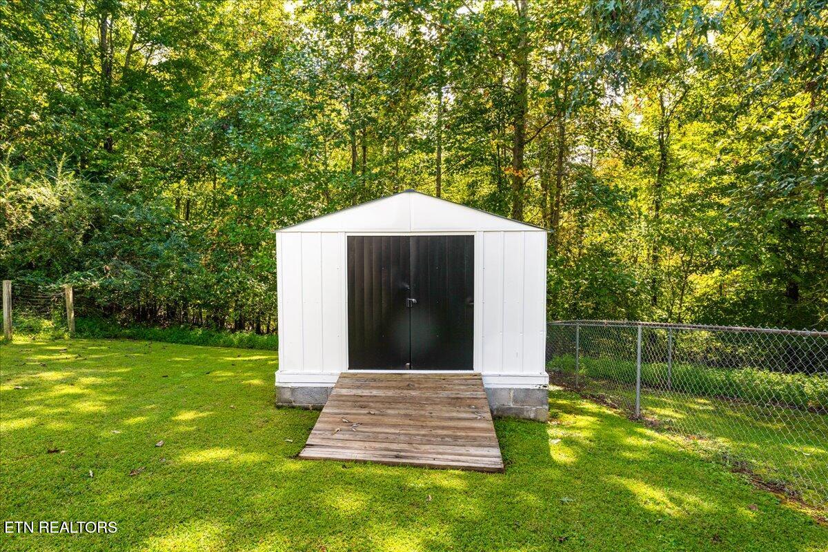 804 Pine Hollow Road Jacksboro TN 37757