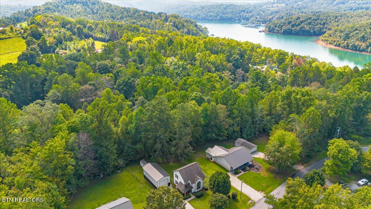 804 Pine Hollow Road Jacksboro TN 37757