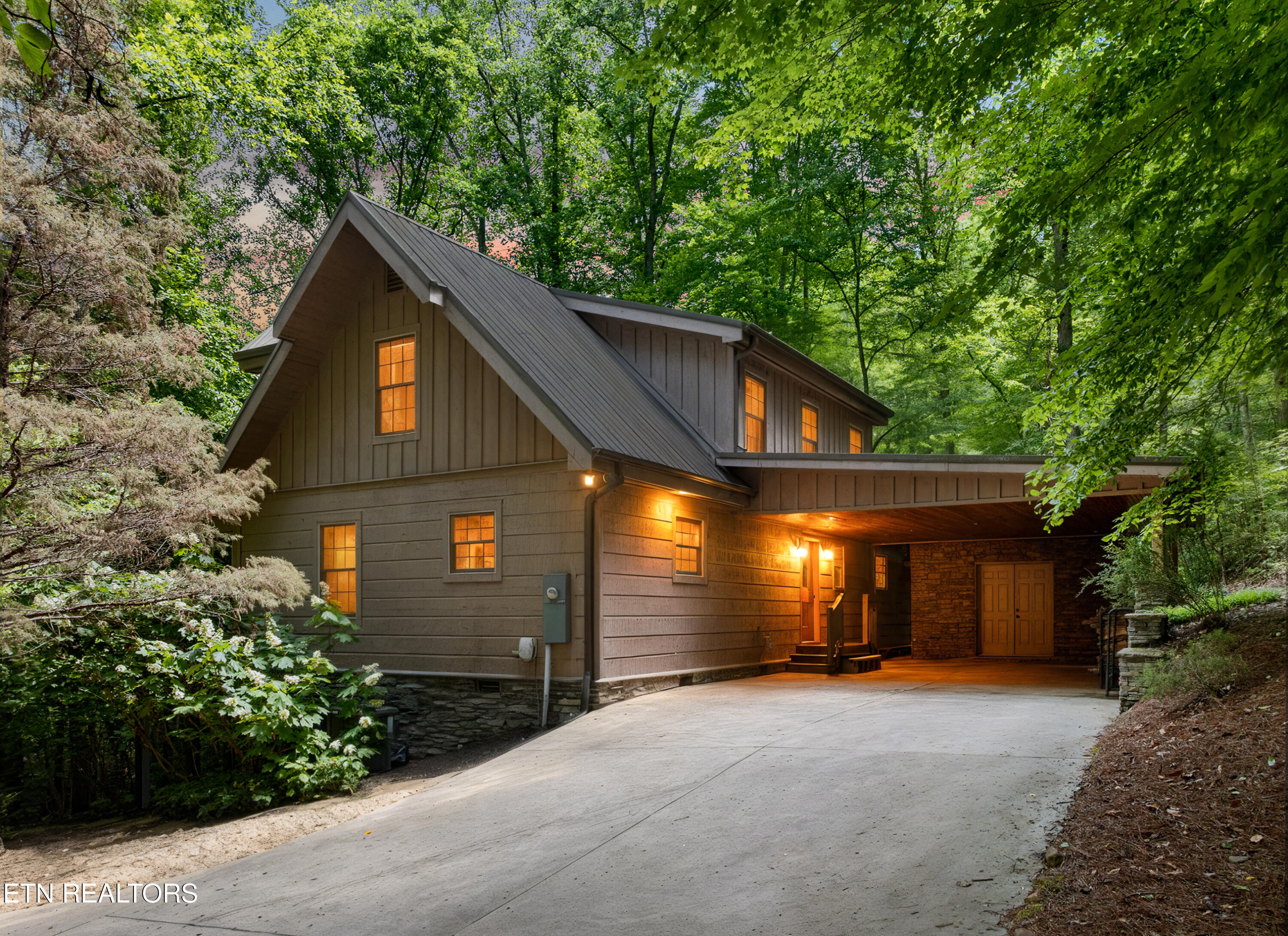 724 Tanasi Trail Townsend TN 37882