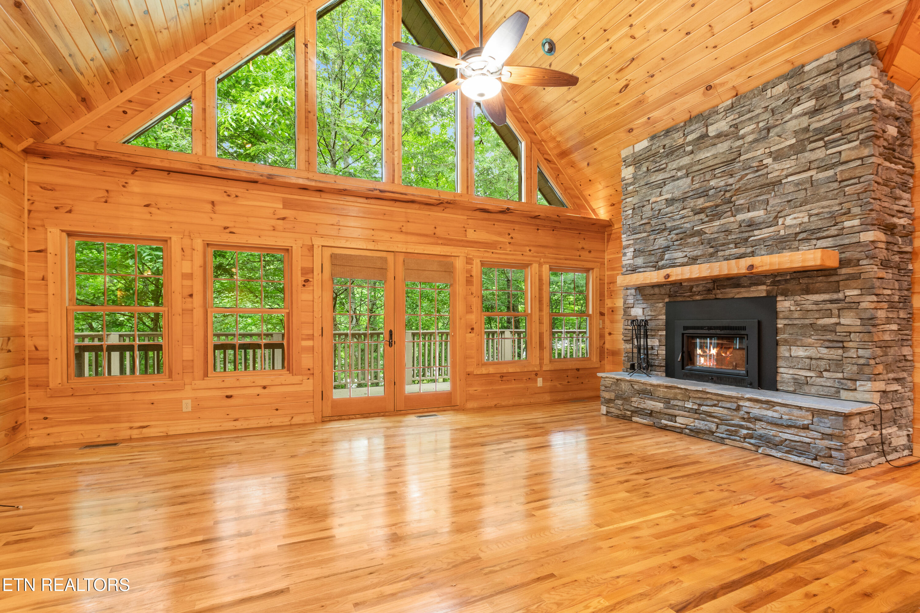 724 Tanasi Trail Townsend TN 37882