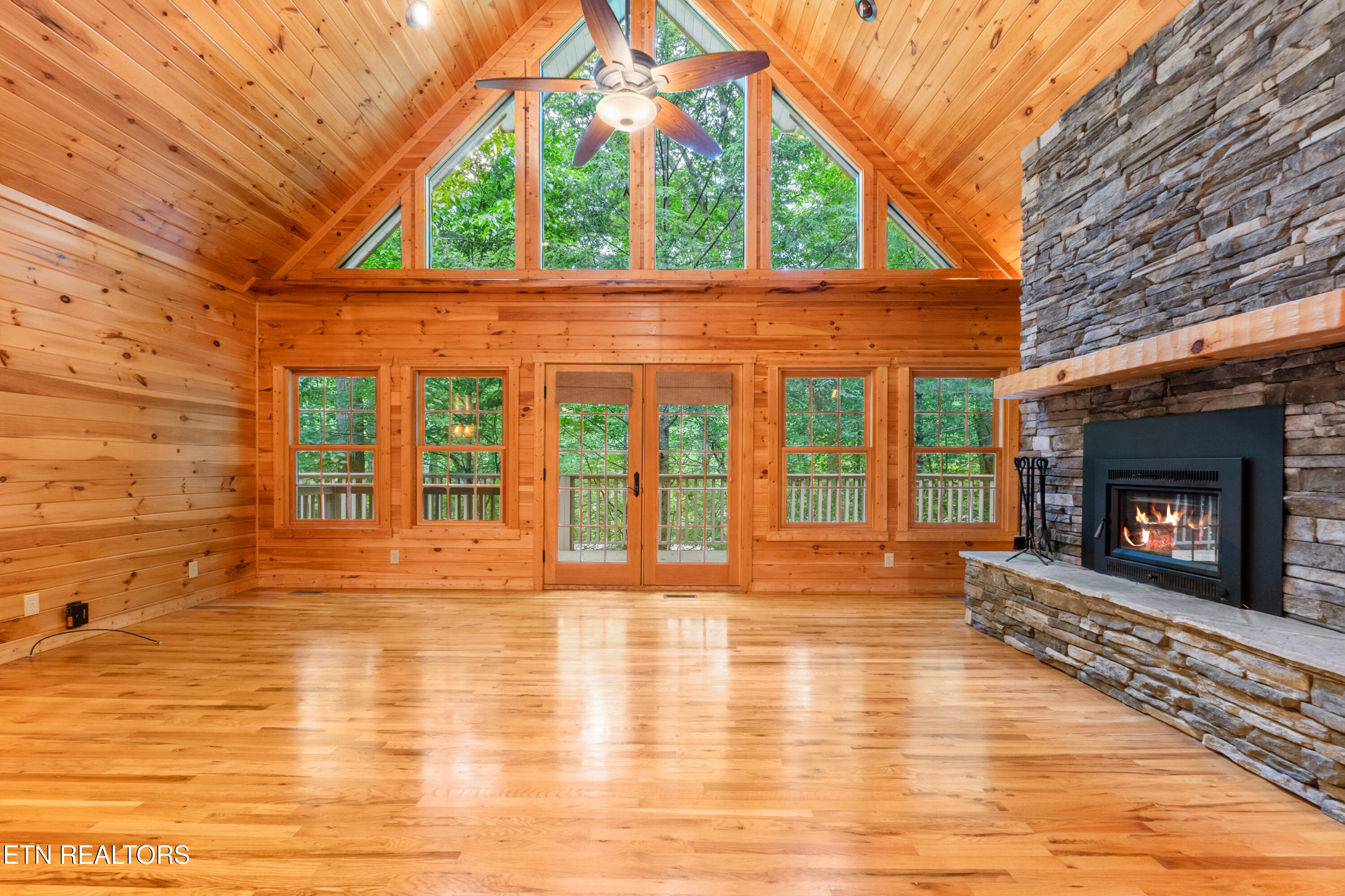 724 Tanasi Trail Townsend TN 37882