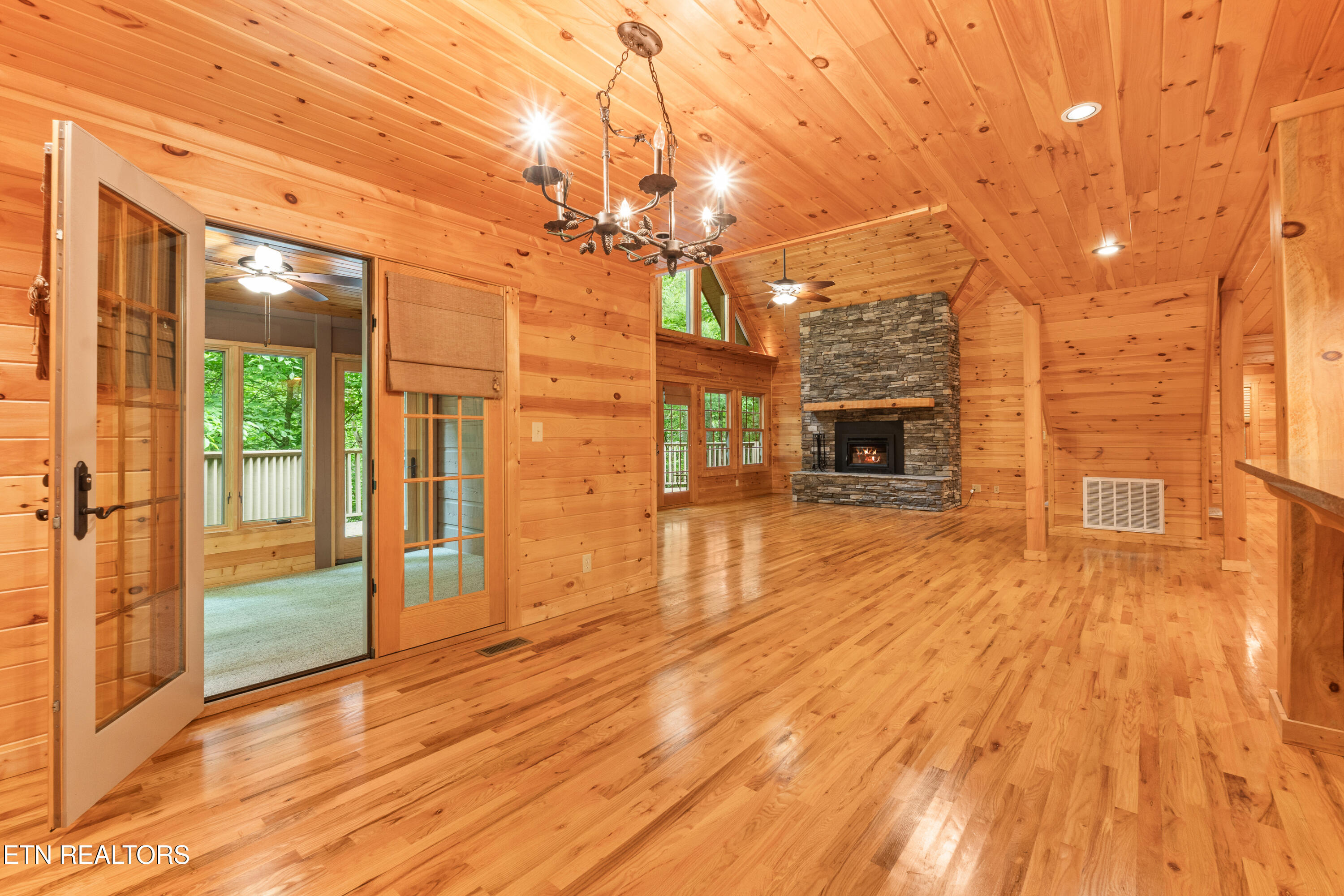 724 Tanasi Trail Townsend TN 37882