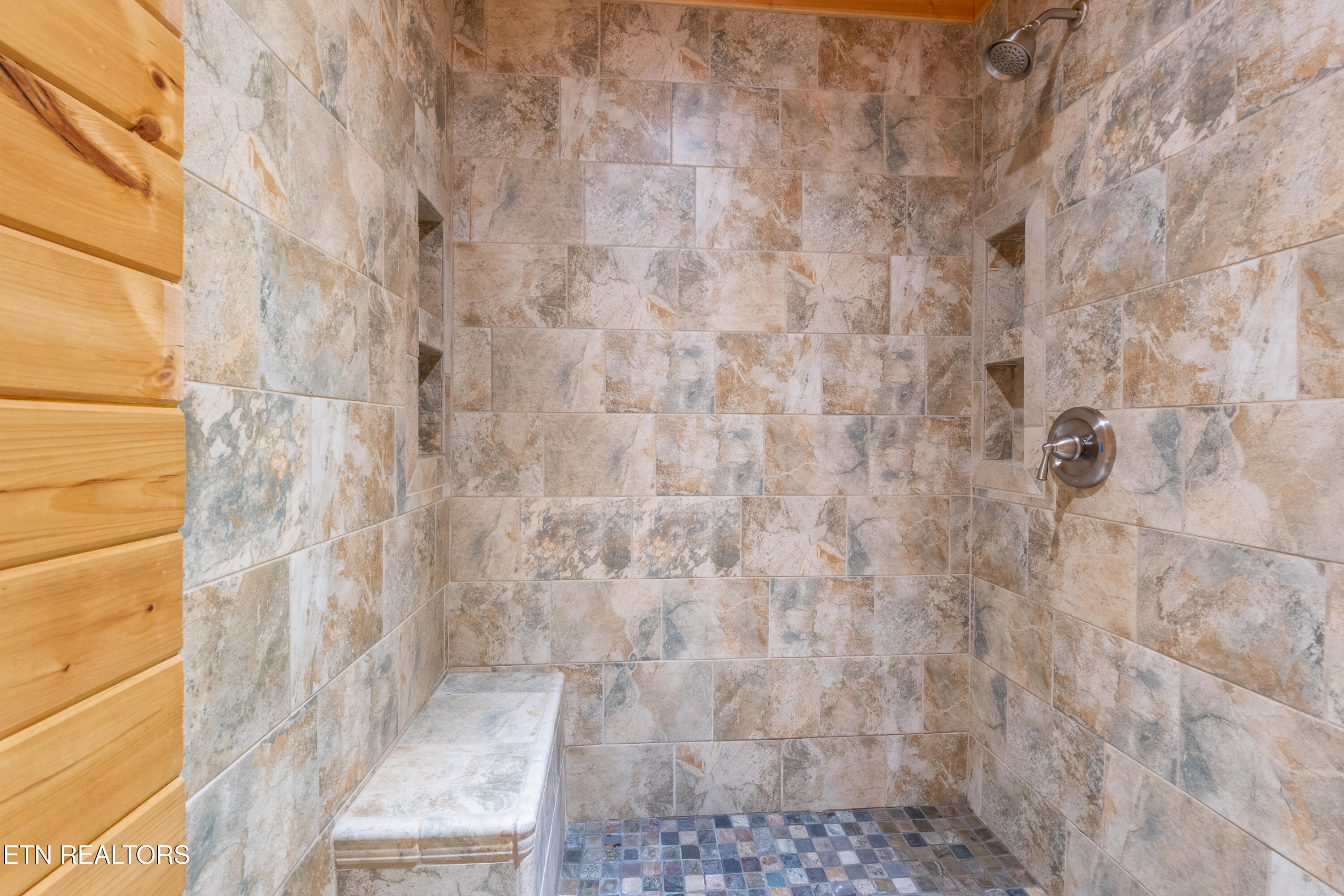 724 Tanasi Trail Townsend TN 37882